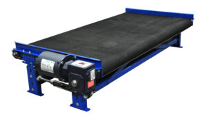wide-slider-bed-belt-conveyor-rough-top-belt-side-mount-drive