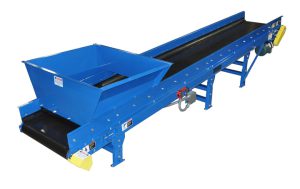 rough top slider bed belt conveyor with infeed hopper