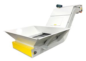 wide-hinged-steel-belt-conveyor-with-top-cover-and-hopper