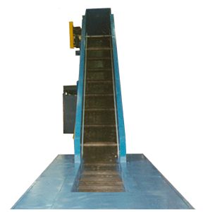 chain-edge-cleated-belt-conveyor-mounted-in-floor