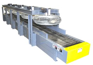 cooling-conveyor-with-hinged-steel-belt