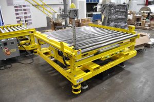 chain-driven-live-roller-conveyor-on-robotic-cart