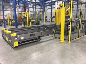 chain-driven-live-roller-conveyors-feeding-robotic-cell