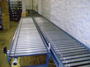 line-shaft-conveyors-with-electric-eye-stop