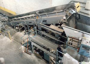 Metal Recycling with 6" Hinged Steel Belt Conveyor